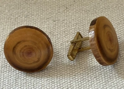 Gemelos de disco de madera naturales terrosos hechos a mano únicos usados en excelente estado Foto 1 de 4