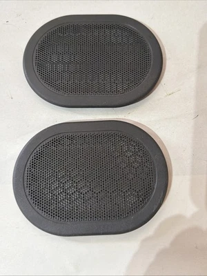Capa de alto-falante de assento lateral esquerda e direita Chrysler Crossfire 2004-2008 fabricante de equipamento original - Imagem 1 de 4