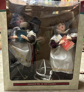 Vintage Trim A Home Animated Lighted Display Figures Christmas Carolers - Picture 1 of 3