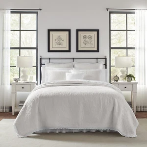 - Twin Quilt Set, Reversible Cotton Bedding with Matching Sham, Pre-Washed Home - Picture 1 of 10