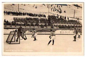 ST MORITZ SCHWEIZ EISHOCKEY SPIELSZENE ALTE ECHTFOTO POSTKARTE - Bild 1 von 2