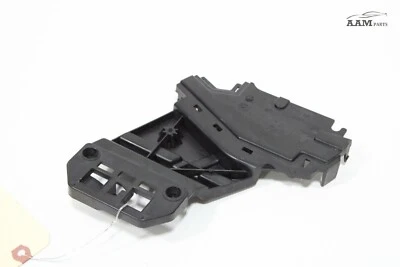 2014-2022 JEEP CHEROKEE FRONT LEFT SIDE DOOR LATCH LOCK SUPPORT BRACKET OEM - Image 1 of 4