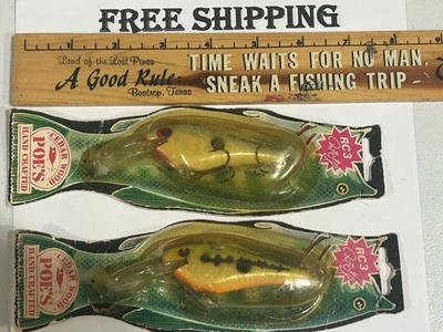 LOT OF 2 Vintage Poe's RC3 Rick Clunn Series CRANKBAITS ON FISH CARDS NICE LURES - Image 1 of 3