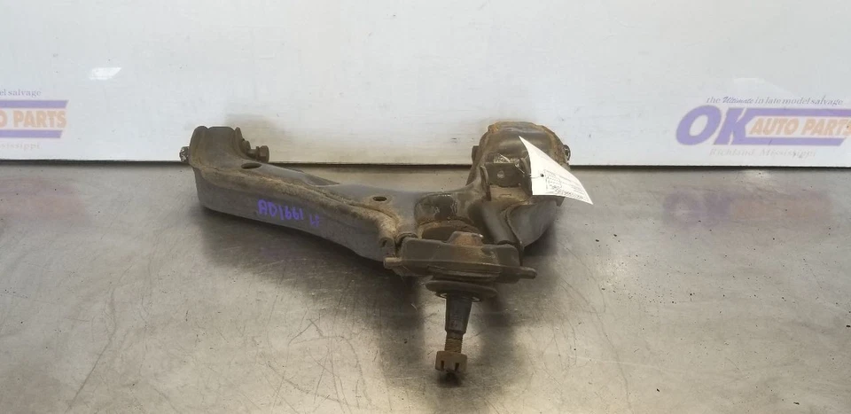 Chevy Tahoe 1996 brazo de control inferior conductor delantero izquierdo 5,7 L 4x4 4x4 Foto 1 de 4