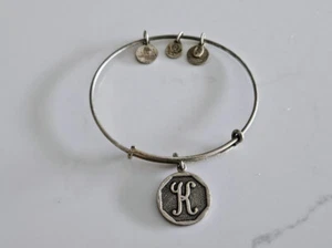 Brazalete Brazalete Vintage 2013 Alex and Ani Letra K Dije Ajustable - Imagen 1 de 5