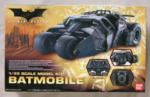 BATMOBILE TUMBLER 1/35 Plastic Model Kit BANDAI DARK KNIGHT BATMAN BEGINS VER - Picture 1 of 4