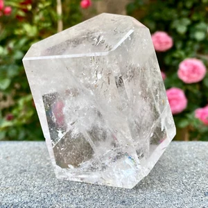 373G Natural clear white crystal raw stone free-form mineral specimen - Picture 1 of 17