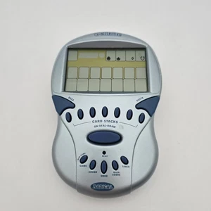 RADICA Solitario Grande Schermo Gioco Portatile Vintage 2000 TESTATO E FUNZIONANTE! con pulsante Annulla - Foto 1 di 3
