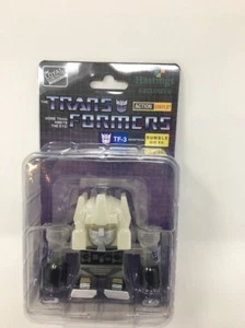 TAS040079 - 2015 Hasbro The Transformers Action Vinyls TF-3 Rumble GIF Ed. - Picture 1 of 2
