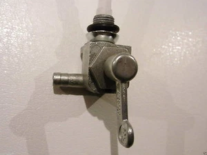 Benzinhahn Stromerzeuger EINHELL M10x1 links Abgang - 1A Qualität Made in Italy  - Bild 1 von 6