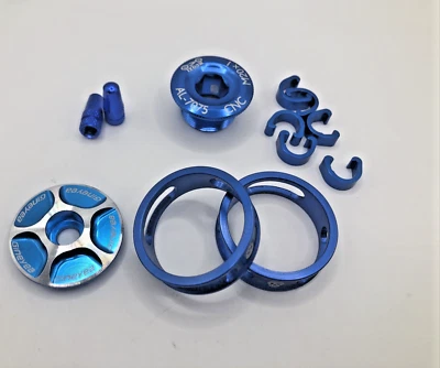 Blue Top cap + 2x spacers + Crank bolt M20 + 6x C Clips + presta caps anodised - Image 1 of 4