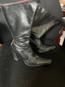 CafeNoir Zipback Stiefel mit Kreuz - Bild 1 von 3