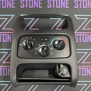 Jeep Liberty KJ 02-04 Manual Heater Switch AC Climate Control Radio Bezel Trim - Picture 1 of 5