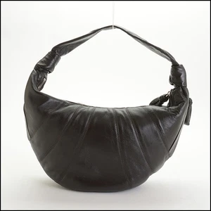 Bolso croissant de cuero marrón chocolate oscuro RDC14714 LEMAIRE - Imagen 1 de 11