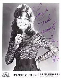 JEANNIE C. RILEY ORIGINAL AUTOGRAPH SIGNED 8x10 PHOTO - Picture 1 of 1