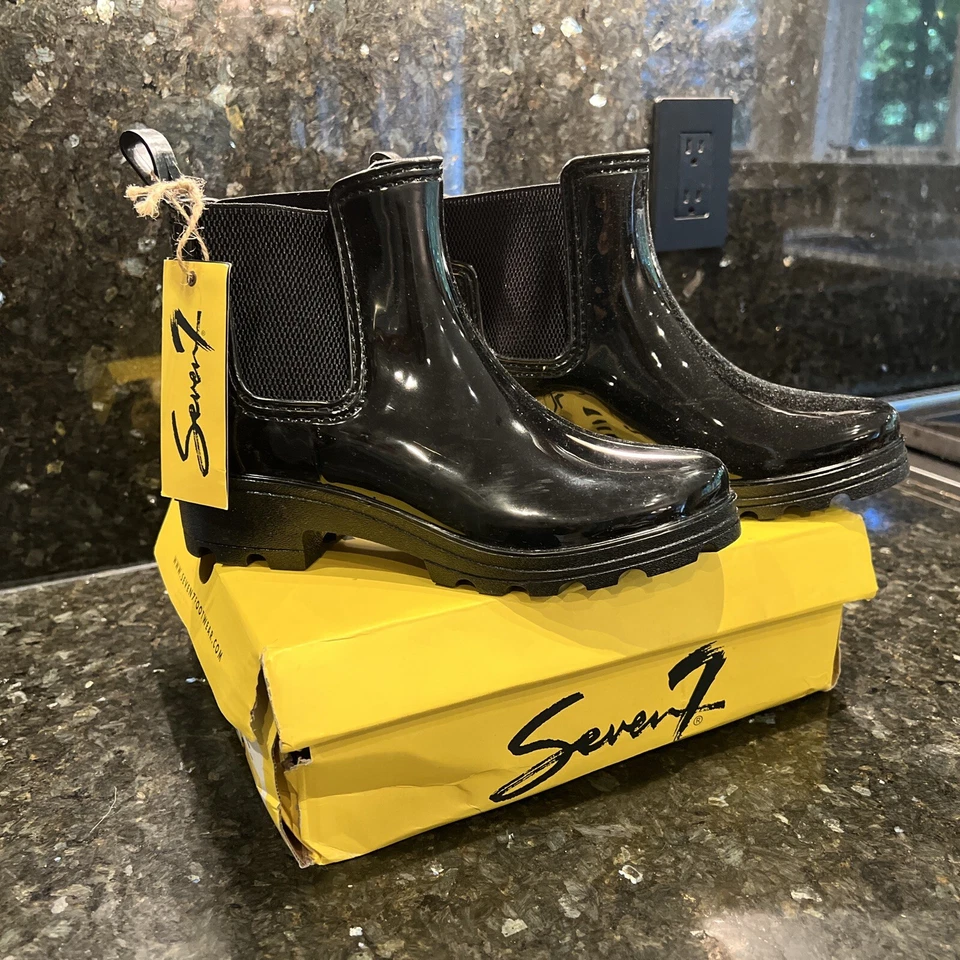 Seven7 Women’s Rain Boots Glossy Black Halifax Size 9