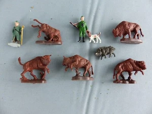 Lot de 9 figurines personnages Ho 1/87 chasseur buffles animaux DIORAMA 90 - Picture 1 of 1