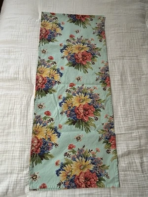 April Cornell 100% Cotton Table Runner Seafoam Daisies 14”x68” - Image 1 of 3