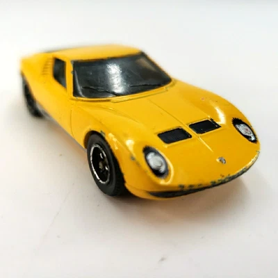 2010 Matchbox - 1968 LAMBORGHINI MIURA P400 S Yellow - Heritage Classics 1:60 - Image 1 of 4