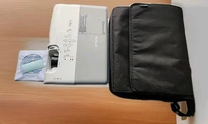 Epson PowerLite EMP-S5 Proyector Portátil 3LCD con Bolsa de Transporte, Control Remoto Manual-PROBADO - Imagen 1 de 9