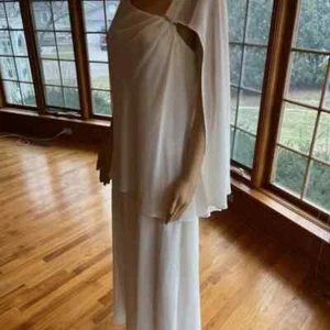 *SL Fashion Ivory Chiffon Cape Sleeves Formal Wedding Gown Bridal Dress Size 18 - Picture 1 of 13
