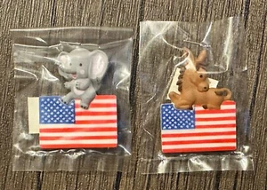 1980 PUNZE ENESCO DEMOKRATISCHER & REPUBLIKANISCHER ESEL ELEFANT POLITISCHE ANSTECKNADELN NEU! - Bild 1 von 5