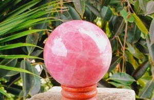 Große 100 mm Rosenquarz Kugel Kugel handgeschnitzt Kristall Home Office Deko - Bild 1 von 7