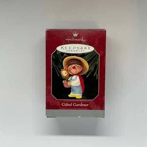 Vintage Christmas Hallmark Keepsake Ornament Gifted Gardener 1998 Collectable - Picture 1 of 4