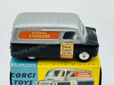 CORGI TOYS #421 BEDFORD 12cwt FURGONETA NOCHE ESTÁNDAR Azul Plata ¡En CAJA!!! Foto 1 de 4
