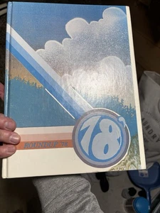 Anuario Charles M. Russell 1978 CMR High School Great Falls, Montana - Imagen 1 de 13