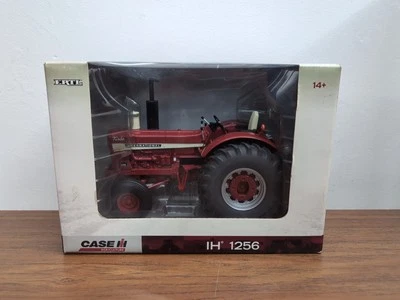 1/16 Ertl Farm Toy International Harvester 1256 tractor Wheatland Foto 1 de 4