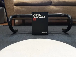 Fizik Cyrano R1 Handlebar - Chameleon 44cm - Picture 1 of 3