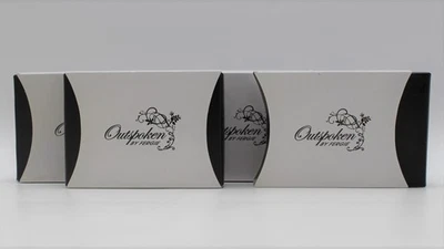 Lote de 4 Colgantes Perfumados Avon Outspoken By Fergie, Medallón Medias Relleno Foto 1 de 4