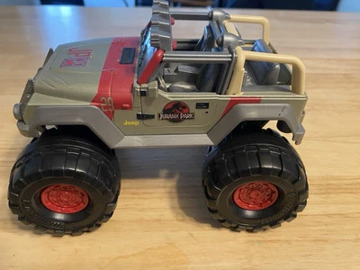 Matchbox 2013 Jurassic Park Jeep 1/24 Dinosaur JP 29 Monster Truck MINT - Image 1 of 3