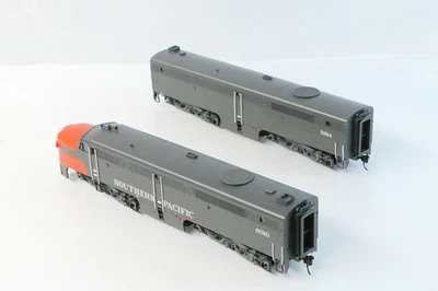 Walthers 910-20072 HO DCC Sound Locomotives Southern Pacific 6101 5914 PA PB - Image 1 of 4