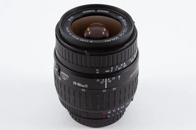 Lente macro zoom asférico Sigma 28-80 mm f/3,5-5,6 y caja (montaje Nikon AF-D) Foto 1 de 4