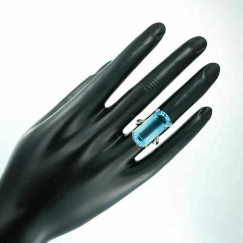 Single Huge Rectangular Cut 29.65CT Aquamarine & CZ Solitaire Ring In 935 Silver - Image 1 of 4