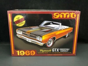 AMT 1969 Plymouth GTX Convertible Cabriolet Maßstab 1:25 Plastik Modellbausatz 1137 - Bild 1 von 6