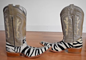 LONE STAR BOOTS Exotic Tiger Stripe Cowboy Boots Size 7 1/2 US Gently preowned - Picture 1 of 10