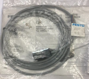 Festo Sensor SMEO-1-LED-24 B 30459 proximity switch - Picture 1 of 2