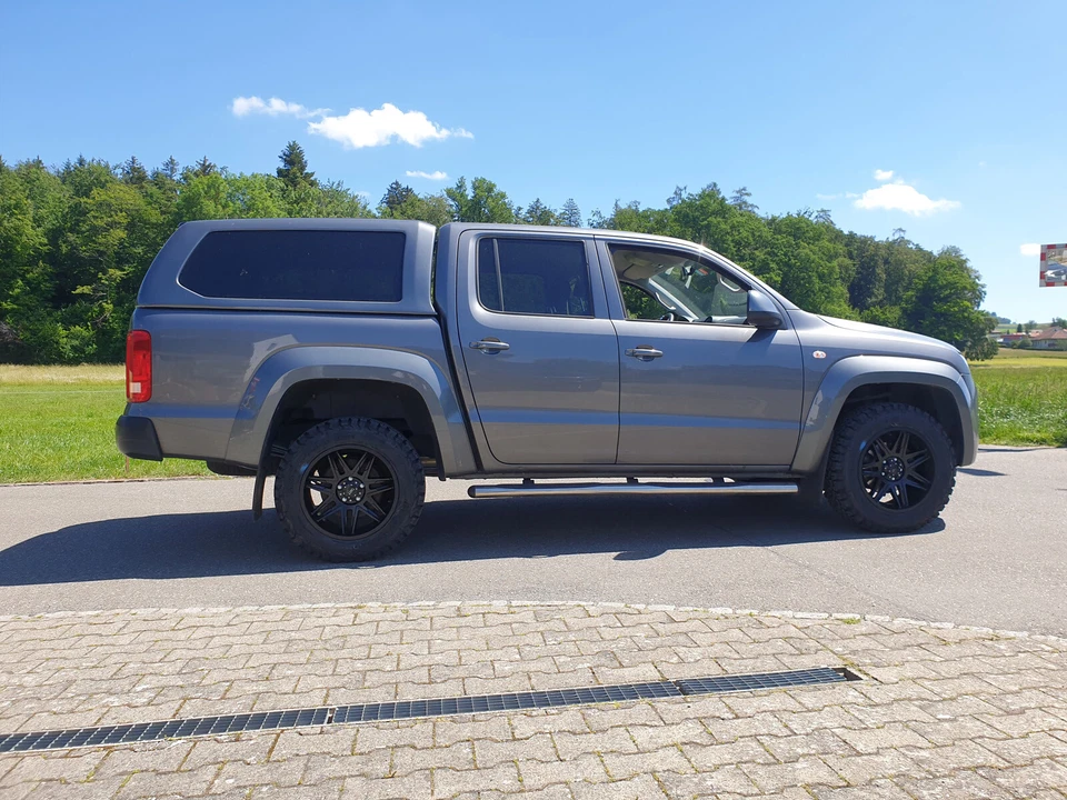 Dirt D62 9x18 5x120 Felgen + Reifen BF Goodrich KO2 265/60/18 für VW Amarok - Bild 1 von 1