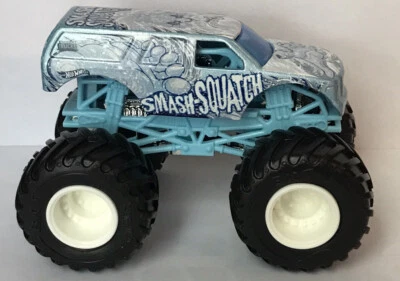 Hot Wheels Monster Jam Smash-Squatch Ice Custom 1:64 Truck Rare HTF *READ OOAK - Image 1 of 4