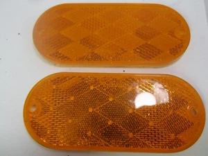 Dominion Auto Truck-Lite Universal Amber Clearance Reflector Pair 71-6022 - Picture 1 of 2