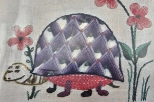 Marion Nichols Crewel Embroidery Kit – "Turtle No. 113" – 7" x 8" – Vintage New - Picture 1 of 11