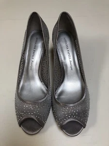 ADRIANNA PAPELL Women Silver Mesh Jamie Peep Toe Kitten Heel Pumps 9.5M EUC - Picture 1 of 6