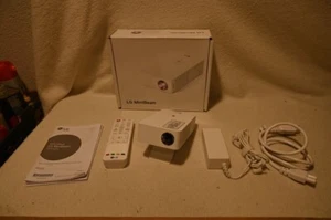 LG MODEL PH30JG PORTABLE HD MINIBEAM PROJECTOR - Picture 1 of 6
