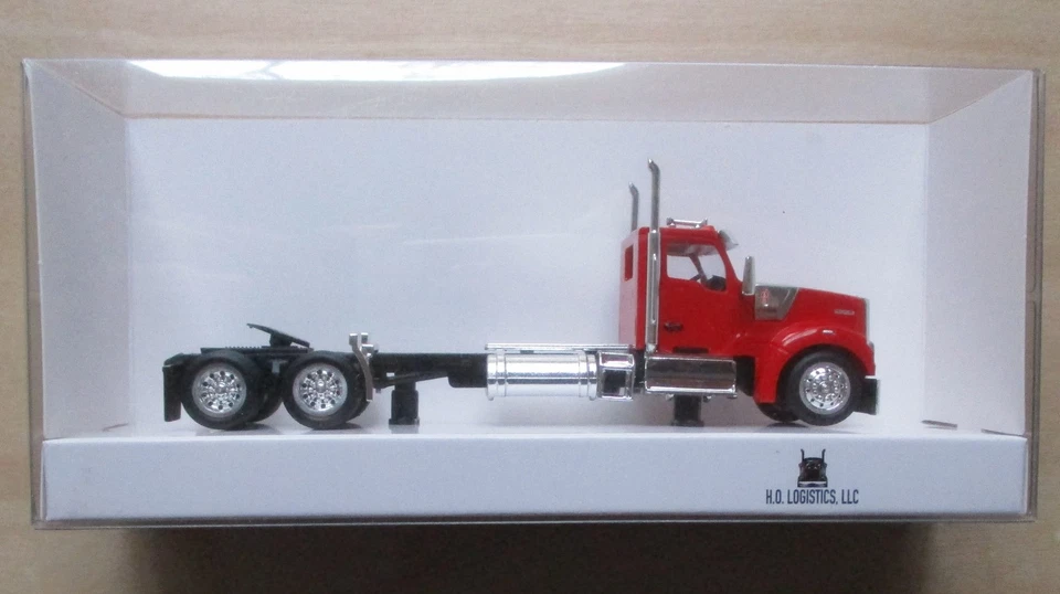 Mini plástico Kenworth W990 rojo cabina 2 ejes 1/87 HO Logistics 990081 4" Foto 1 de 1