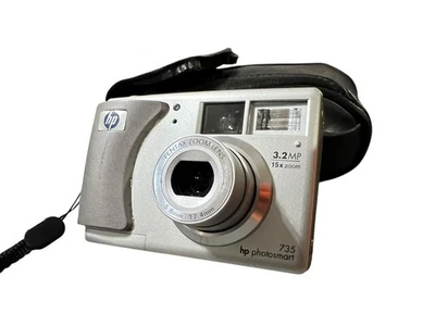 HP PhotoSmart 735 3.2MP 15x Zoom Digital Camera - Model Q2210A Tested & Working  - Image 1 of 4