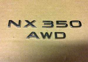 2022-2024 NX 350 AWD emblemas de puerta levadiza cromados OEM# 75443-78230 - Imagen 1 de 11