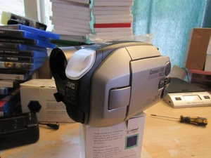 JVC Video Camcorder Camera GR-AXM900U Tested & Working - Picture 1 of 10